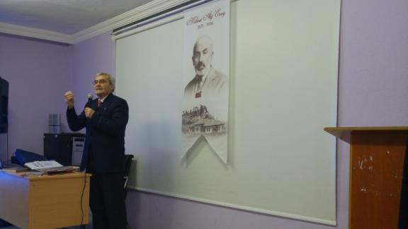İlçemizde Mehmet Akifi Anma ve İstiklal Marşı Konferansı