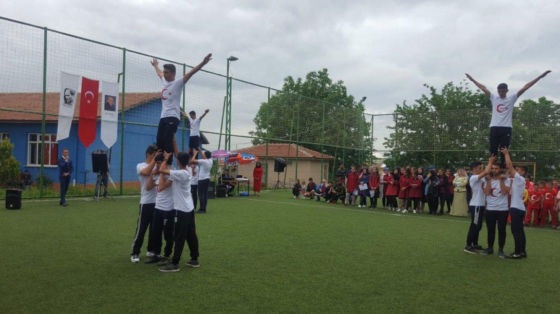 İlçemizde 100. Yılında 19 Mayıs Atatürk'ü Anma Gençlik ve Spor Bayramı Programı Coşkuyla Kutlandı